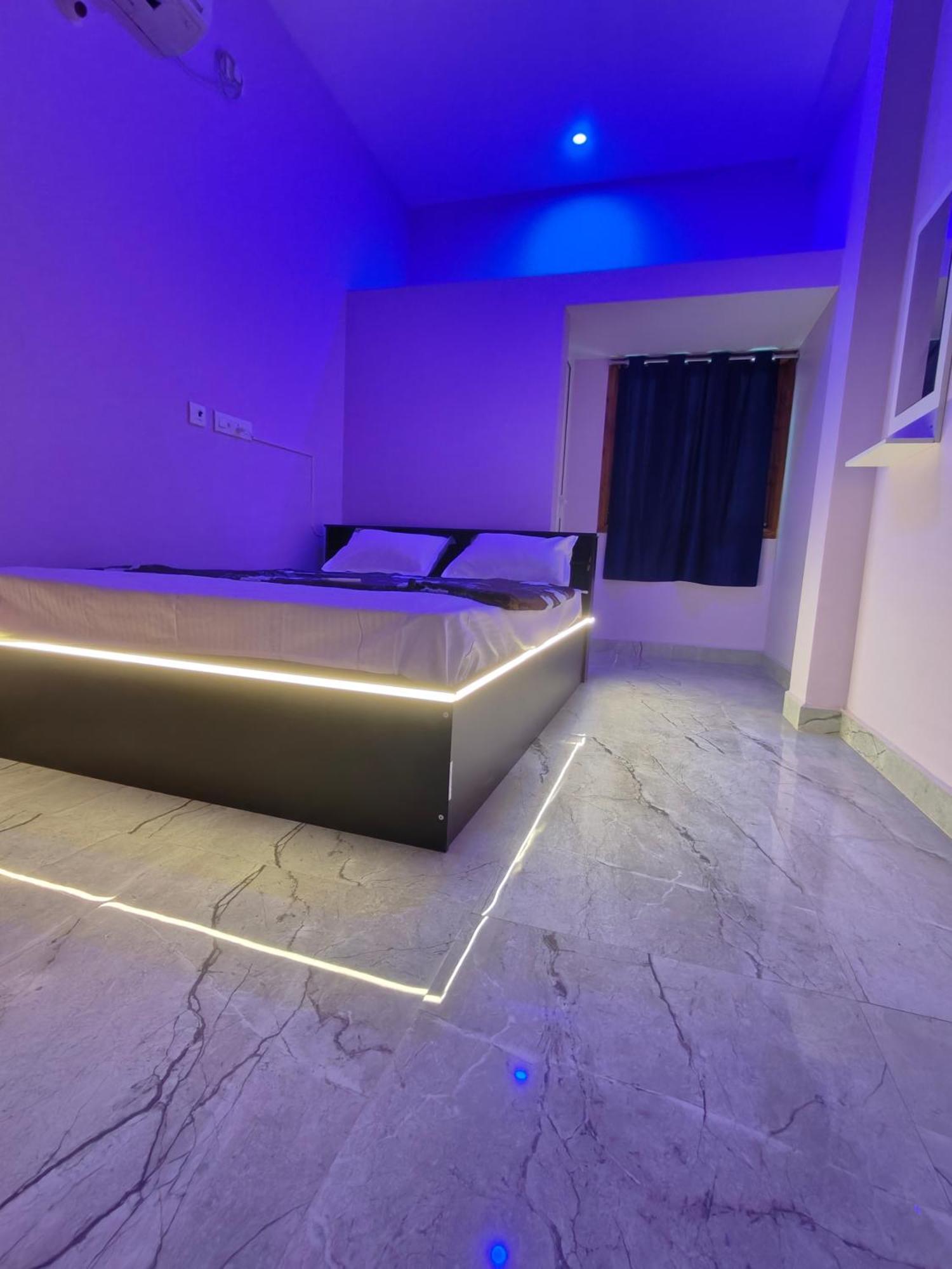 Le Cadillac Bungalow Puduccseri Szoba fotó